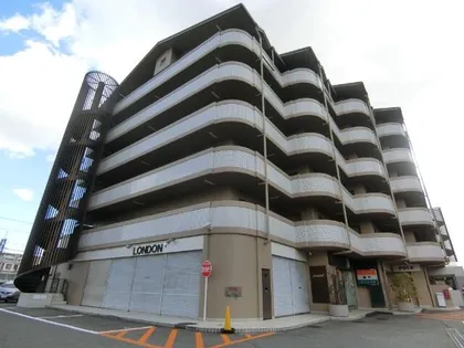 レジオン小島の画像