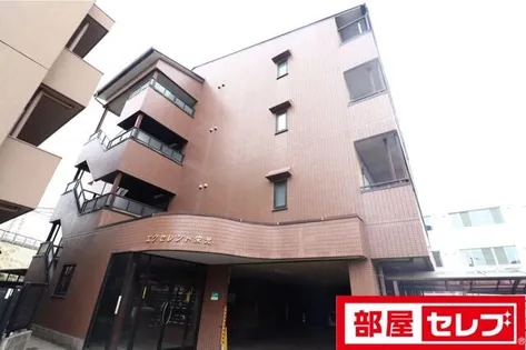 エクセレント栄光【3階】の外観