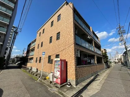 アヴニールの画像