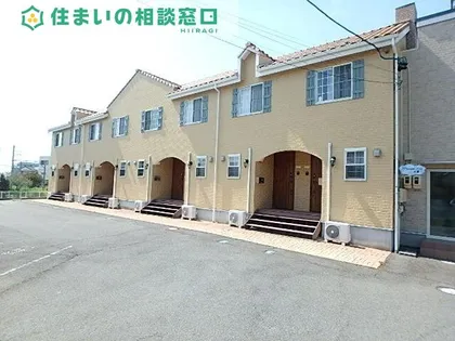 愛知県西尾市米津町桜道【タウンハウス】の外観