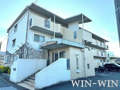 ピエール・ノーヴァ【1階】の外観