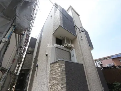 ハーモニーテラス白金【1階】の外観