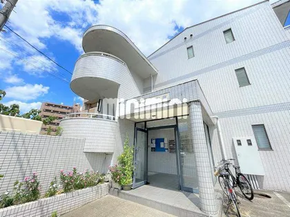 ラフィーネ新宿【2階】の外観