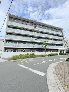 パークヒルズ新大阪will【1階】の外観