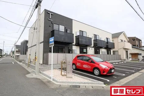 エアル(earl)【1階】の外観