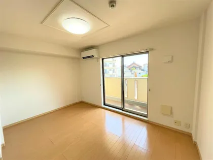 第2ファミール豊明【2階】の居間