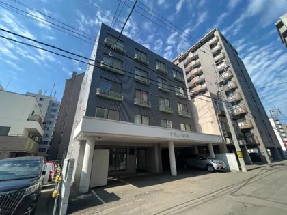 ナチュレ南5条【5階】の外観