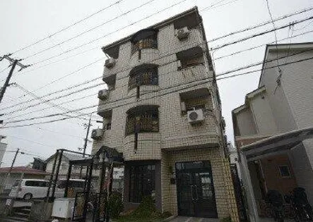 ディモーレ清水【3階】の外観