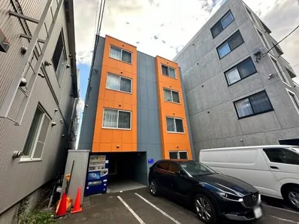 ラテルネ公園通り【1階】の外観