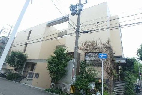 エスカーラの画像