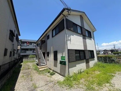 新緑のショコラティエ【1階】の外観