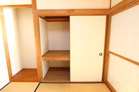 アルファ西岡ビル【2階】の内装