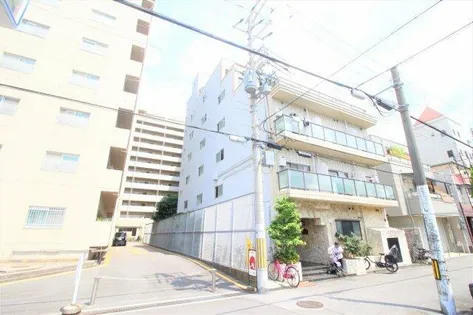 菱屋西ロイヤルハイツ【1階】の外観