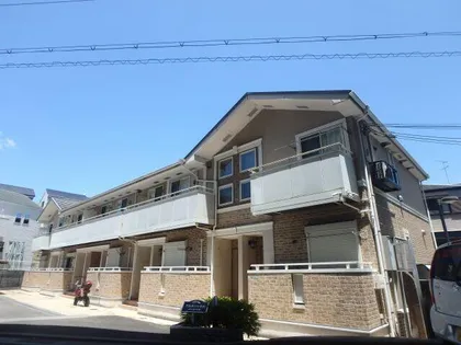 兵庫県川西市西多田2丁目【アパート】の外観