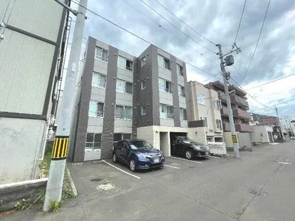 フラット裏参道3・22【4階】の外観