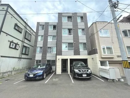 フラット裏参道3・22【4階】の外観