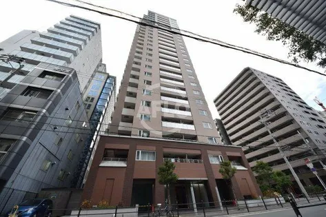 クロスレジデンス大阪新町【6階】の外観