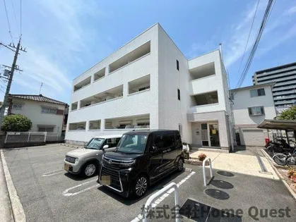 ラージ【3階】の外観