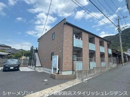 レオネクストKUZUHA【1階】の外観