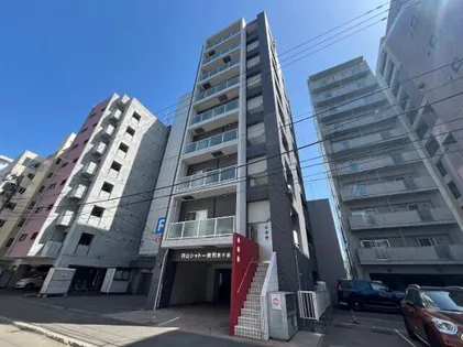 円山シャトー桂和医大前【3階】の外観