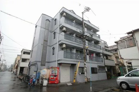 大阪府大阪市東淀川区小松4丁目【マンション】の外観