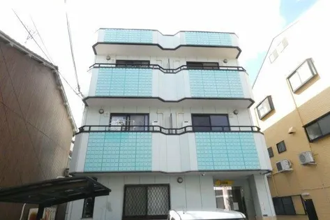 ジーナ我孫子の画像