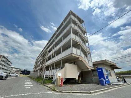 ビレッジハウス草部の画像