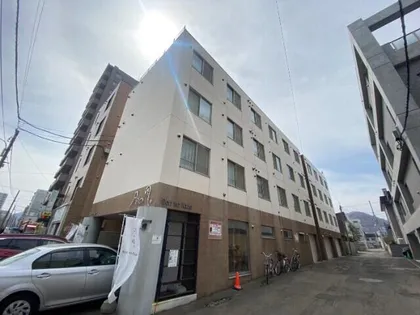 ブランノワールAMJ815【4階】の外観