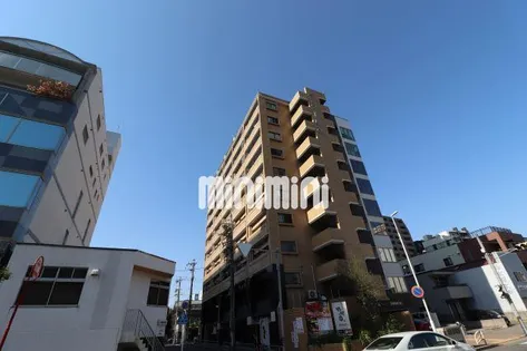 ラ・クール泉【3階】の外観