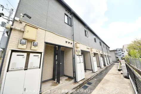 レオパレスUY【2階】の外観