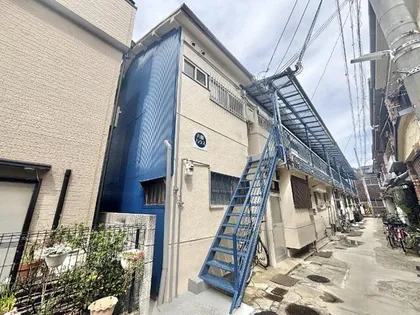 大阪府堺市堺区香ヶ丘町4丁【アパート】の外観