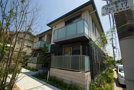 シャリテ コルヌイエの画像