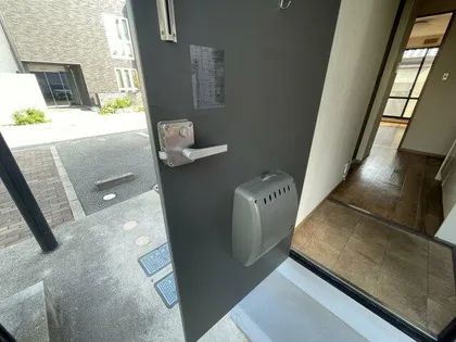 ハイツ緑苑【103号室】の玄関