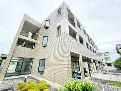 グリーンアヴェニュー【3階】の外観