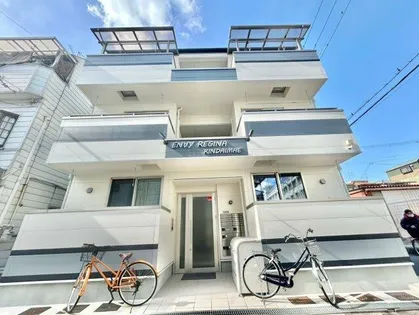 エンビィレジーナ近代前の画像