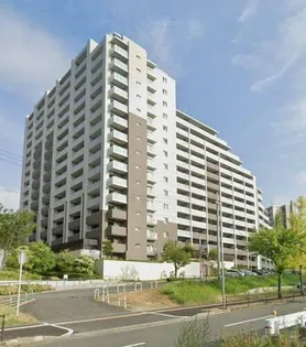 グランファースト千里桃山台8号棟【5階】の外観