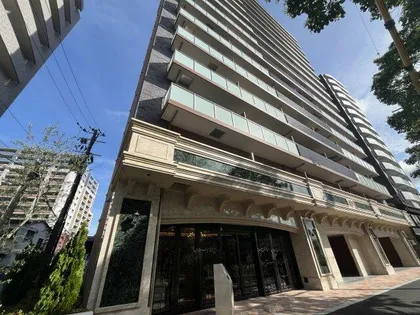 プレジオ阿波座【3階】の外観