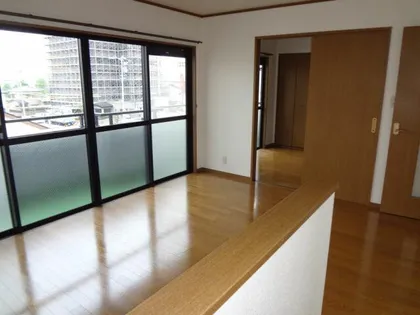 ルーチェ【3階】の居間