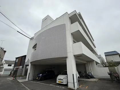 ドルミ西村【1階】の外観