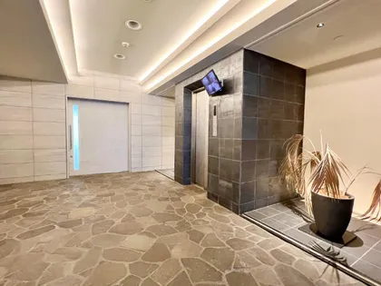 プランベイム大須駅前【5階】の玄関