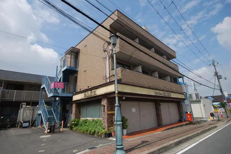 シャトーHAMADA【2階】の外観