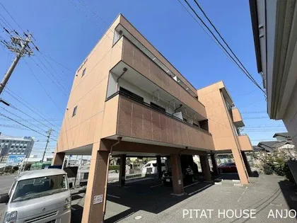 フォレスト芳川の画像