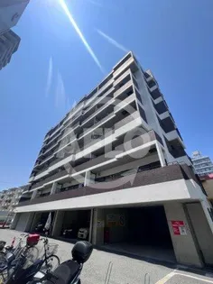 ユンヌ ホワイエの画像