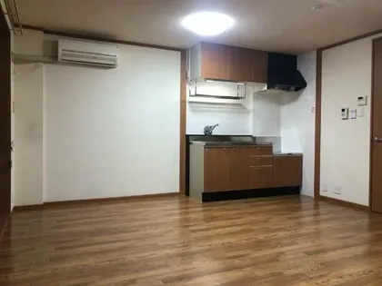 ファミリエ弐番館【2階】の間取り