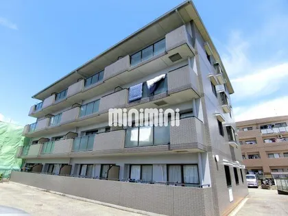 ラ・メゾンファミーユ【2階】の外観