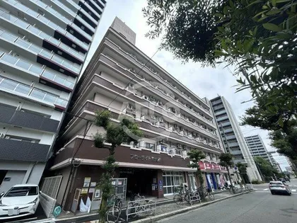 フローライト新大阪【4階】の外観