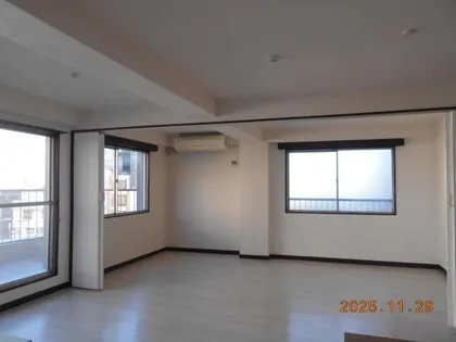 シチフクビル【402号室】の間取り