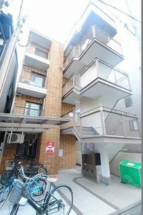 カサローゼ吉田【2階】の外観