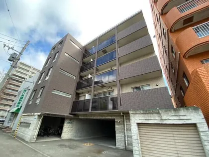 カレラ1113【3階】の外観