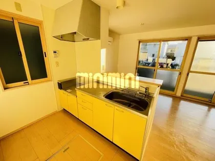 デュエルコート【1階】の玄関